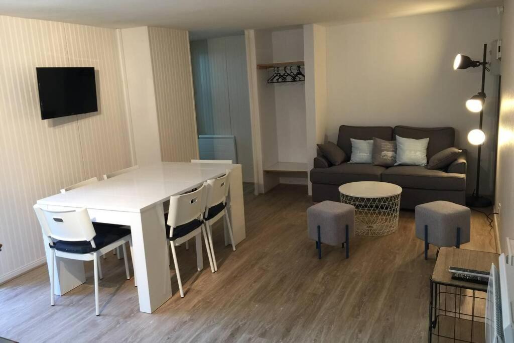 Ideal - Plage, Jardin & Jacuzzi, Proche Plage Et Thalasso - 1 A 6 Personnes Сен Мало Екстериор снимка